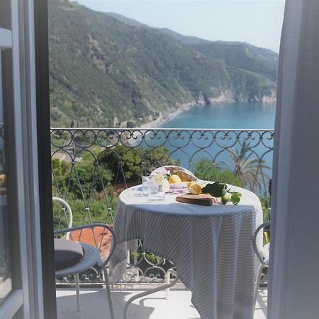 My Place Your Place Corniglia Exterior photo