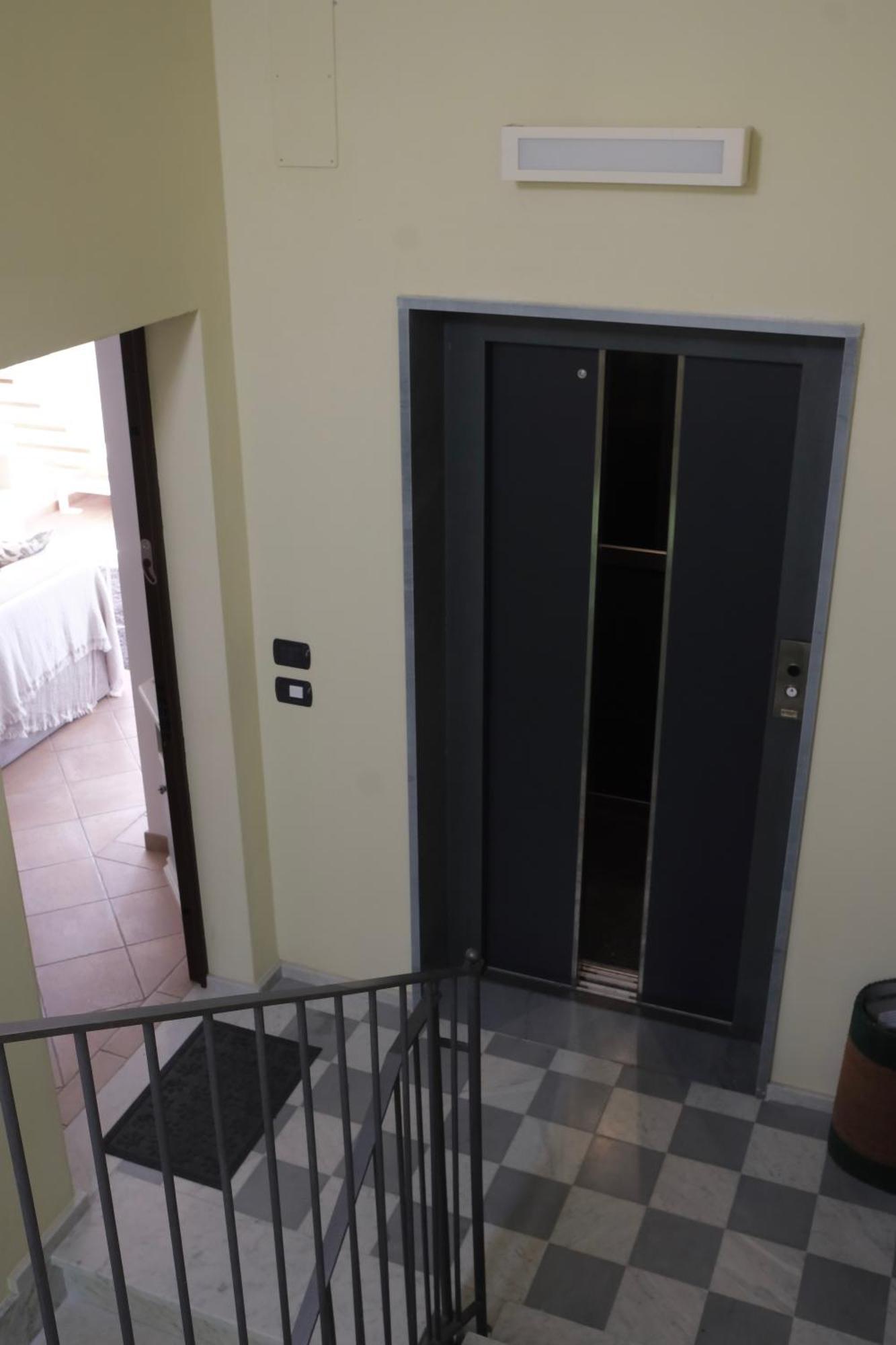 My Place Your Place Corniglia Exterior photo