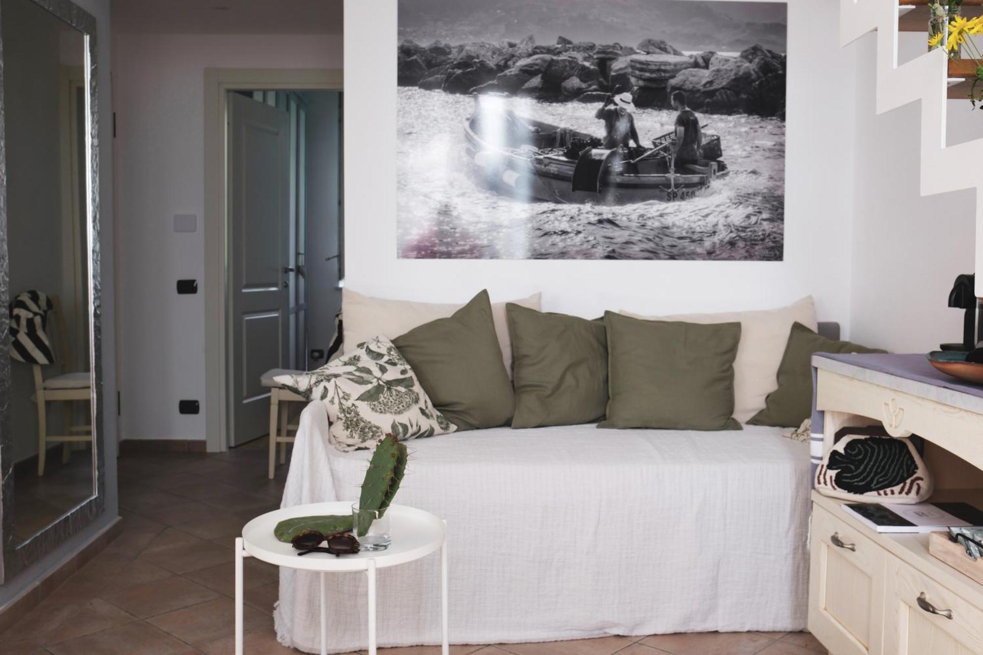 My Place Your Place Corniglia Exterior photo